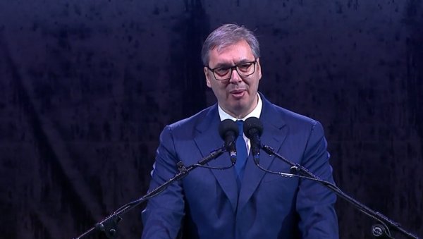 УПУМПАЛИ СУ МИЛИОНЕ И БЕЗБРОЈ ЛАЖИ Вучић: Власт ће у Србији добити само онај ко добије поверење народа и само на изборима УПУМПАЛИ СУ МИЛИОНЕ И БЕЗБРОЈ ЛАЖИ Вучић: Власт ће у Србији добити само онај ко добије поверење народа и само на изборима