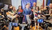POTPISANI PRVI UGOVORI ZA STAMBENE KREDITE ZA MLADE Mali: Ovo je program koji nema nijedna druga država (VIDEO) POTPISANI PRVI UGOVORI ZA STAMBENE KREDITE ZA MLADE Mali: Ovo je program koji nema nijedna druga država (VIDEO)