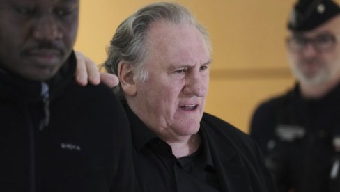 DEPARDJEU LAKNULO: Tužilac tražio uslovnu kaznu za čuvenog francuskog glumca optuženog za seksualno nasilje DEPARDJEU LAKNULO: Tužilac tražio uslovnu kaznu za čuvenog francuskog glumca optuženog za seksualno nasilje