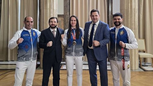 IZ RINGA U BIZNIS – KAKO POBEDNICI GRADE BUDUĆNOST: Intervju - Adnan Bajramović IZ RINGA U BIZNIS – KAKO POBEDNICI GRADE BUDUĆNOST: Intervju - Adnan Bajramović
