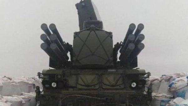 ТЕСТИРАН У РАТНИМ УСЛОВИМА УНИШТАВА СВЕ ОД АВИОНА, РАКЕТА ДО ДРОНОВА: Руска војска је добила нови Панцир-СМ-СВ са АЕСА радаром (ВИДЕО) ТЕСТИРАН У РАТНИМ УСЛОВИМА УНИШТАВА СВЕ ОД АВИОНА, РАКЕТА ДО ДРОНОВА: Руска војска је добила нови Панцир-СМ-СВ са АЕСА радаром (ВИДЕО)