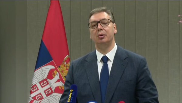 ВУЧИЋ ОТКРИО НАЈНОВИЈЕ РЕЈТИНГЕ СТРАНАКА: Опозиција де факто не постоји, мене би било срамота да сам на њиховом месту да о томе говорим ВУЧИЋ ОТКРИО НАЈНОВИЈЕ РЕЈТИНГЕ СТРАНАКА: Опозиција де факто не постоји, мене би било срамота да сам на њиховом месту да о томе говорим