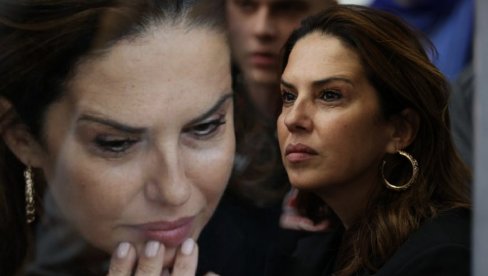 NATAŠA NINKOVIĆ ODBILA SLAVNOG REDITELJA: On pokušao da je ponizi usred Beograda NATAŠA NINKOVIĆ ODBILA SLAVNOG REDITELJA: On pokušao da je ponizi usred Beograda