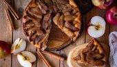 MALA, SLATKA PREVRNUTA TORTA I TO SA JABUKAMA: Odličan i sočan desert koji će vas oduševiti