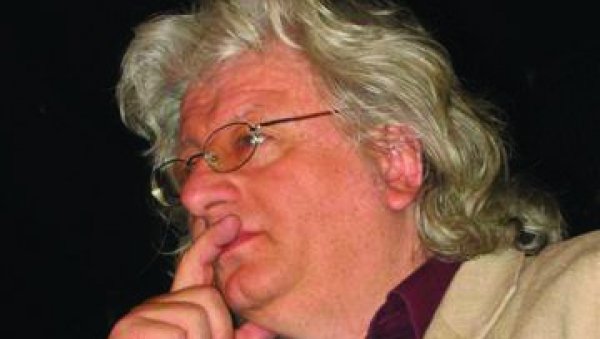 ПЛАЋЕНИЦИ И ДОУШНИЦИ У САТЕЛИСКИМ ДРЖАВАМА: Милиони мртвих у колективизацији и гулазима претежно су дело чиновника, а не идеолошких фанатика ПЛАЋЕНИЦИ И ДОУШНИЦИ У САТЕЛИСКИМ ДРЖАВАМА: Милиони мртвих у колективизацији и гулазима претежно су дело чиновника, а не идеолошких фанатика