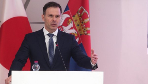 СИНИША МАЛИ О НОВОМ МАНДАТАРУ: Он се не плаши ни изазова, а ни борбе и решавања проблема, већ је прославио Србију СИНИША МАЛИ О НОВОМ МАНДАТАРУ: Он се не плаши ни изазова, а ни борбе и решавања проблема, већ је прославио Србију