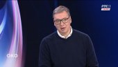 ŽENA SE SKLANJALA OD DIVLJAKA KOJI SU JURILI ULICAMA Vučić o jezivim scenama nasilja u Nišu - Zašto to niste osudili?