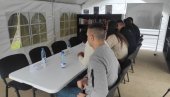 SRAMNO! Rektor Đokić nije došao na sastanak sa studentima koji hoće da uče (FOTO) SRAMNO! Rektor Đokić nije došao na sastanak sa studentima koji hoće da uče (FOTO)
