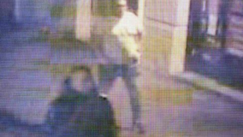 DVE OSOBE UHAPŠENE ZBOPG NASILJA U NOVOM SADU: U togu potraga za još dvoje DVE OSOBE UHAPŠENE ZBOPG NASILJA U NOVOM SADU: U togu potraga za još dvoje