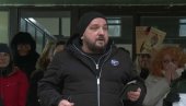 OVO JE SILEDŽIJA BLOKADER IZ NOVOG SADA: Krvnički napao stariju ženu i bacio je na zemlju (VIDEO)