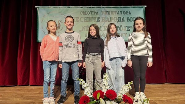 УСПЕХ РЕЦИТАТОРА НА ЗОНСКОЈ СМОТРИ: Традиционално у Чоки УСПЕХ РЕЦИТАТОРА НА ЗОНСКОЈ СМОТРИ: Традиционално у Чоки