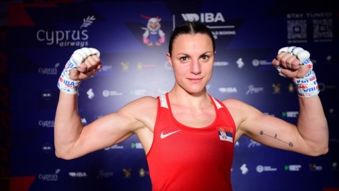 NAJNEVEROVATNIJA BEBA SRBIJE - SVETSKI ŠAMPION U BOKSU: Anđela Branković za Novosti otkriva recept za čudo