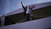 ОЗЕЛ ШИРИ ЕКОНОМСКИ БОЈКОТ: Лидер турске опозиције позвао на недељне митинге (ФОТО) ОЗЕЛ ШИРИ ЕКОНОМСКИ БОЈКОТ: Лидер турске опозиције позвао на недељне митинге (ФОТО)