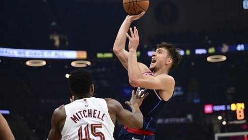 BOGDANOVIĆ SIPAO, ALI UZALUD! Klipersi se kasno probudili, Klivlend je sila BOGDANOVIĆ SIPAO, ALI UZALUD! Klipersi se kasno probudili, Klivlend je sila