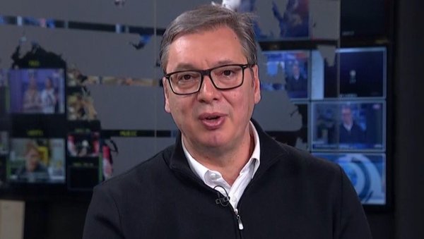 ВУЧИЋ О ПРЕТЊАМА ПРОФЕСОРКЕ ИЗ НИША: Ево да је обавестим, у наредних месец дана долазим у Ниш и то долазим да останем неколико дана ВУЧИЋ О ПРЕТЊАМА ПРОФЕСОРКЕ ИЗ НИША: Ево да је обавестим, у наредних месец дана долазим у Ниш и то долазим да останем неколико дана