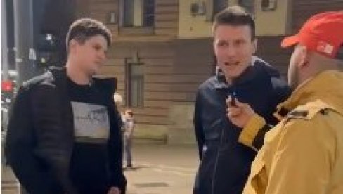 SAV BESMISAO BLOKADA: Došli da protestuju za dekanku a ne znaju kako se zove! (VIDEO) SAV BESMISAO BLOKADA: Došli da protestuju za dekanku a ne znaju kako se zove! (VIDEO)