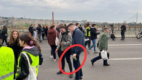 БАХАТОСТ МАЛОЛЕТНИКА: Тероришу цео град и Србију да би испијали пиво на ауто-путу (ФОТО) БАХАТОСТ МАЛОЛЕТНИКА: Тероришу цео град и Србију да би испијали пиво на ауто-путу (ФОТО)