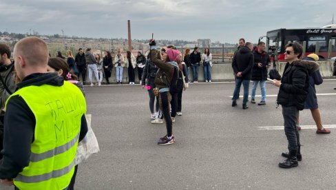 ЗА САТ ВРЕМЕНА ПОНОВО ПОЧИЊЕ ТЕРОР НАД ГРАЂАНИМА: Блокирају мостове у Београду - Све из чисте обести и ароганције!