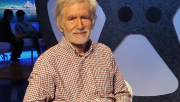 ВРЕМЕ ЕГОИЗМА ДАНАС ЈЕ ПОКРИВЕНО ЛАЖНИМ ХУМАНИЗМОМ: Анрополог Бојан Јовановић, аутор књиге Моћ бола о издржљивости, траумама, потискивању ВРЕМЕ ЕГОИЗМА ДАНАС ЈЕ ПОКРИВЕНО ЛАЖНИМ ХУМАНИЗМОМ: Анрополог Бојан Јовановић, аутор књиге Моћ бола о издржљивости, траумама, потискивању