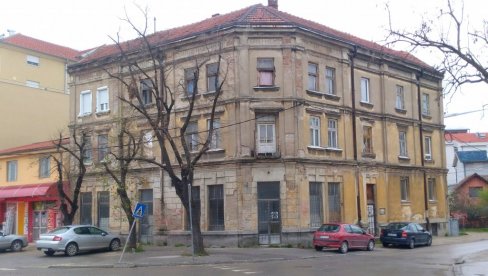 OD SRPSKOG KRALJA DO SOCIJALNIH SLUČAJEVA: Dvospratnica u Požarevcu za 109 godina promenila mnogo namena i stanara OD SRPSKOG KRALJA DO SOCIJALNIH SLUČAJEVA: Dvospratnica u Požarevcu za 109 godina promenila mnogo namena i stanara