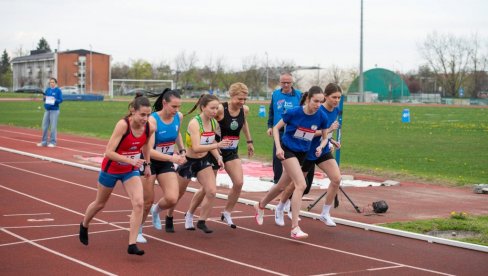 TRČALA 10 KILOMETARA U ČARAPAMA I - POBEDILA: Nesvakidašnji poduhvat atletičarke Verice Đorđević iz Smedereva