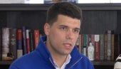 ПОСЛЕ САСТАНКА СА ДЕКАНСКИМ КОЛЕГИЈУМОМ ЕКОНОМСКОГ ФАКУЛТЕТА: Студенти који хоће да уче се обратили јавности ПОСЛЕ САСТАНКА СА ДЕКАНСКИМ КОЛЕГИЈУМОМ ЕКОНОМСКОГ ФАКУЛТЕТА: Студенти који хоће да уче се обратили јавности