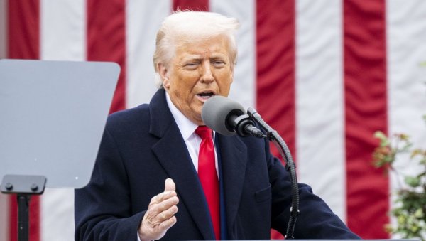 И КИНА ОТВОРЕНА ЗА РАЗГОВОРЕ Трамп најавио интензивније трговинске преговоре И КИНА ОТВОРЕНА ЗА РАЗГОВОРЕ Трамп најавио интензивније трговинске преговоре
