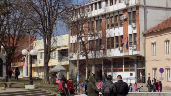 НЕРАЗУМЕВАЊЕ ДОВЕЛО ДО ИНЦИДЕНТА: Детаљи напада на социјалну радницу у Бојнику НЕРАЗУМЕВАЊЕ ДОВЕЛО ДО ИНЦИДЕНТА: Детаљи напада на социјалну радницу у Бојнику