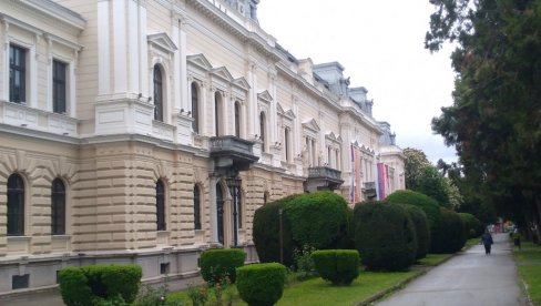 PODSETNIK ZA PRIVREDNIKE: Rok prijavljivanja za bespovratna sredstva ističe 7. aprila PODSETNIK ZA PRIVREDNIKE: Rok prijavljivanja za bespovratna sredstva ističe 7. aprila