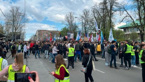 РАЗОРИЛИ СУ НАМ ЗЕМЉУ Вучић о блокадама - Не можете да уништите једну земљу, а да за то не одговарате