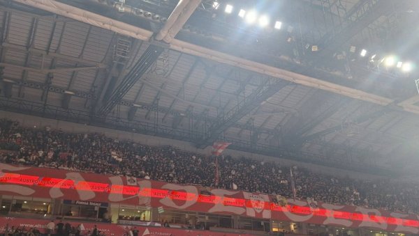 СВИ НА СТАДИОН: Делије позвале навијаче на Звезда - ОФК Београд (ФОТО) СВИ НА СТАДИОН: Делије позвале навијаче на Звезда - ОФК Београд (ФОТО)