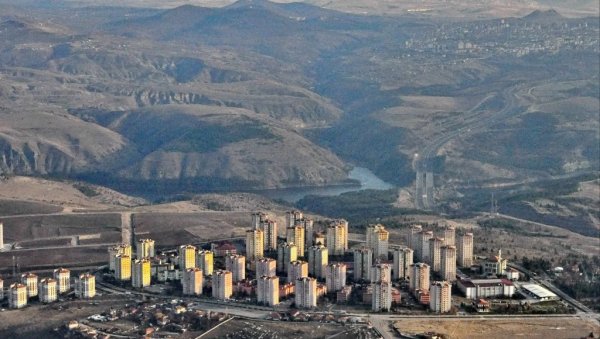 МАШИ РУКАМА АКО ХОЋЕШ ДА СЕ ВОЗИШ: Репортер Новости у Анадолији, у упознавању Турске, земље контраста (ФОТО) МАШИ РУКАМА АКО ХОЋЕШ ДА СЕ ВОЗИШ: Репортер Новости у Анадолији, у упознавању Турске, земље контраста (ФОТО)