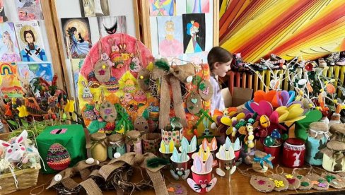 „USKRŠNJI BAZAR“ POSTAO TRADICIJA : Humanitarna akcija učenika u paraćinskoj OŠ „Stevan Jakovljević“ (FOTO) „USKRŠNJI BAZAR“ POSTAO TRADICIJA : Humanitarna akcija učenika u paraćinskoj OŠ „Stevan Jakovljević“ (FOTO)