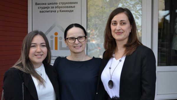 ИНДЕКС ПУН ДЕСЕТКИ: Уна Родић, студент генерације на Вишој школи за образовање васпитача у Кикинди (ФОТО) ИНДЕКС ПУН ДЕСЕТКИ: Уна Родић, студент генерације на Вишој школи за образовање васпитача у Кикинди (ФОТО)