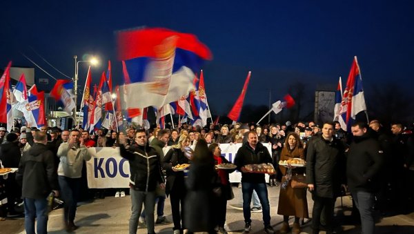 НОВОСТИ СА СРБИМА СА КИМ КОЈИ ПЕШАЧЕ ДО БЕОГРАДА: Спектакуларан дочек у Краљеву (ФОТО/ВИДЕО) НОВОСТИ СА СРБИМА СА КИМ КОЈИ ПЕШАЧЕ ДО БЕОГРАДА: Спектакуларан дочек у Краљеву (ФОТО/ВИДЕО)