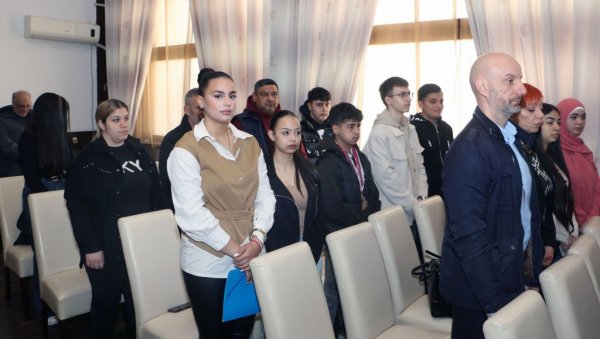 У СМЕДЕРЕВУ СДАНАС ОБЕЛЕЖЕН СВЕТСКИ ДАН РОМА: Усвојен акциони план за социјално укључивање Рома до 2027. У СМЕДЕРЕВУ СДАНАС ОБЕЛЕЖЕН СВЕТСКИ ДАН РОМА: Усвојен акциони план за социјално укључивање Рома до 2027.