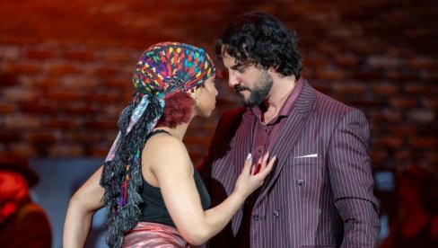 EKSKLUZIVNO U TEATRU ODEON POVODOM MEĐUNARODNOG DANA ROMA: Večeras u mjuziklu “Kralj Cigana” glavnu ulogu igra OVAJ GLUMAC EKSKLUZIVNO U TEATRU ODEON POVODOM MEĐUNARODNOG DANA ROMA: Večeras u mjuziklu “Kralj Cigana” glavnu ulogu igra OVAJ GLUMAC