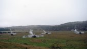 POGLEDAJTE- UDAR SRPSKE ARTILJERIJE, OKLOPA I PEŠADIJE: Izvedena borbena obuka jedinica Četvrte brigade kopnene vojske (VIDEO/FOTO)