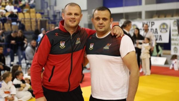 ЏУДИСТА НАЈБОЉИ ТРЕНЕР: Милошу Мијановићу признање Источне Илиџе за прошлу годину ЏУДИСТА НАЈБОЉИ ТРЕНЕР: Милошу Мијановићу признање Источне Илиџе за прошлу годину