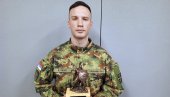 SRPSKI VOJNIK JE NAJBOLJI RATNIK: Nikola Ivković je ponos - Odneo pobedu na prestižnom vojnom takmičenju u Americi (FOTO)