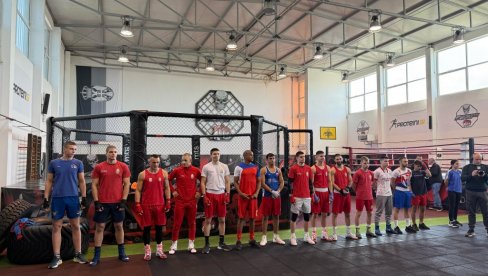 NOĆ ŠAMPIONA U BANJALUCI: Srbi spremni za visoke domete NOĆ ŠAMPIONA U BANJALUCI: Srbi spremni za visoke domete