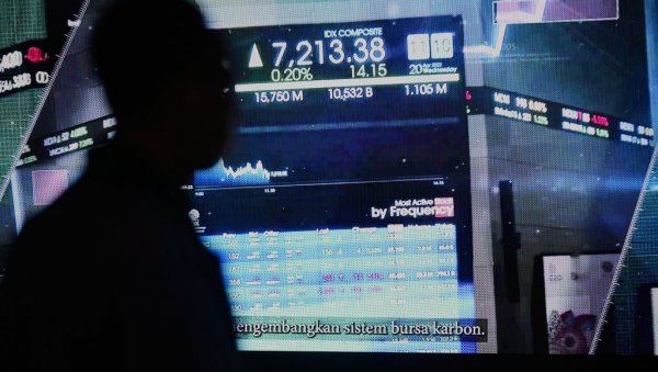 ПОСКУПЕЛА НАФТА, ПАД ЦЕНА ЗЛАТА: Европски и амерички берзански индекси у порасту ПОСКУПЕЛА НАФТА, ПАД ЦЕНА ЗЛАТА: Европски и амерички берзански индекси у порасту