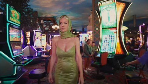 NATAŠA BEKVALAC: S lutkama nikad nisam zaspala (VIDEO) NATAŠA BEKVALAC: S lutkama nikad nisam zaspala (VIDEO)