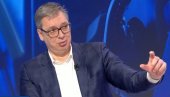 STUDENTSKI ZAHTEVI SU ISPUNJENI Vučić: Ovi idu kombijima i autima, a tri kilometra pre nego što vas čekaju kamere, vi izvučete bicikle