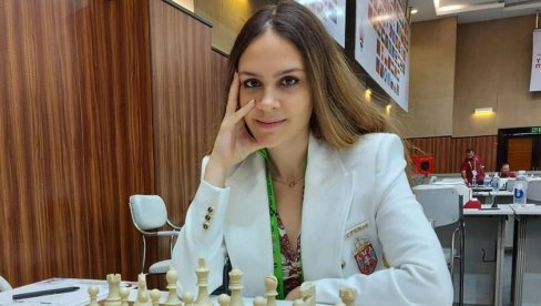 TEODORA INJAC EVROPSKA KRALJICA: Srpska šahistkinja imresivno stigla do trofeja TEODORA INJAC EVROPSKA KRALJICA: Srpska šahistkinja imresivno stigla do trofeja