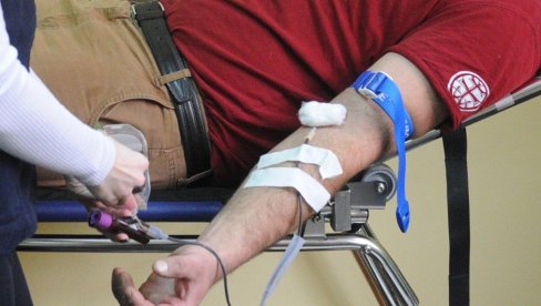 HUMANI ĐACI: Akcija DDK u vrnjačkoj Gimnaziji HUMANI ĐACI: Akcija DDK u vrnjačkoj Gimnaziji