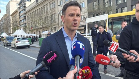 MALI NA SVENARODNOM SABORU: Ministar otkrio koji štand je najvažniji za mlade ljude (VIDEO) MALI NA SVENARODNOM SABORU: Ministar otkrio koji štand je najvažniji za mlade ljude (VIDEO)