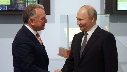 ТРАМПОВ СПЕЦИЈАЛНИ ИЗАСЛАНИК СЛЕТЕО У МОСКВУ: Очекује се важан састанак са Путином