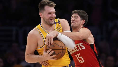 HJUSTONE, IMAMO PROBLEM: Luka Dončić i Lejkersi demolirali Roketse HJUSTONE, IMAMO PROBLEM: Luka Dončić i Lejkersi demolirali Roketse