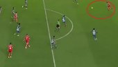 SAIGRAČI SE HVATALI ZA GLAVU! Da li je upravo postignut najneodbranjiviji gol svih vremena? (VIDEO)